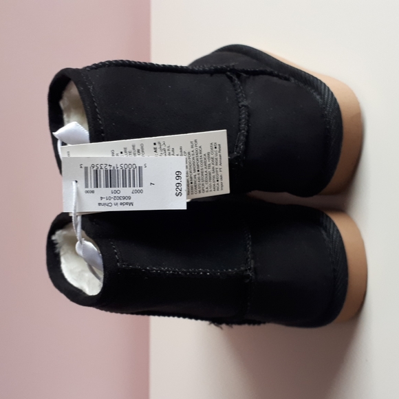 Old Navy Baby Girl Boots - Picture 3 of 3